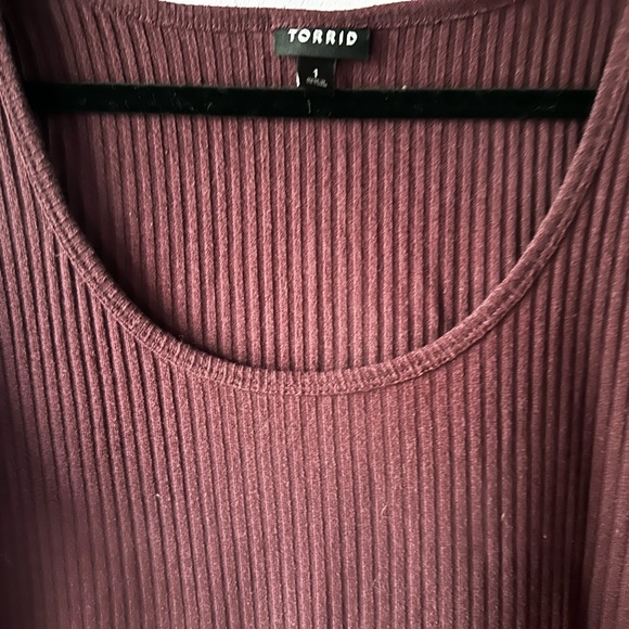 Torrid Burgundy Red Ribbed Sleeveless Top Size 1X - Picture 6 of 7